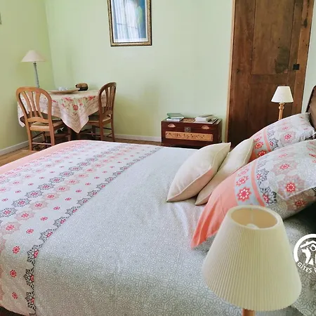 Bed and Breakfast Familiale Paisible Pres De Lassay-les-chateaux, Randonnees Et Charme Historique. - Fr-1-600-228 3*
